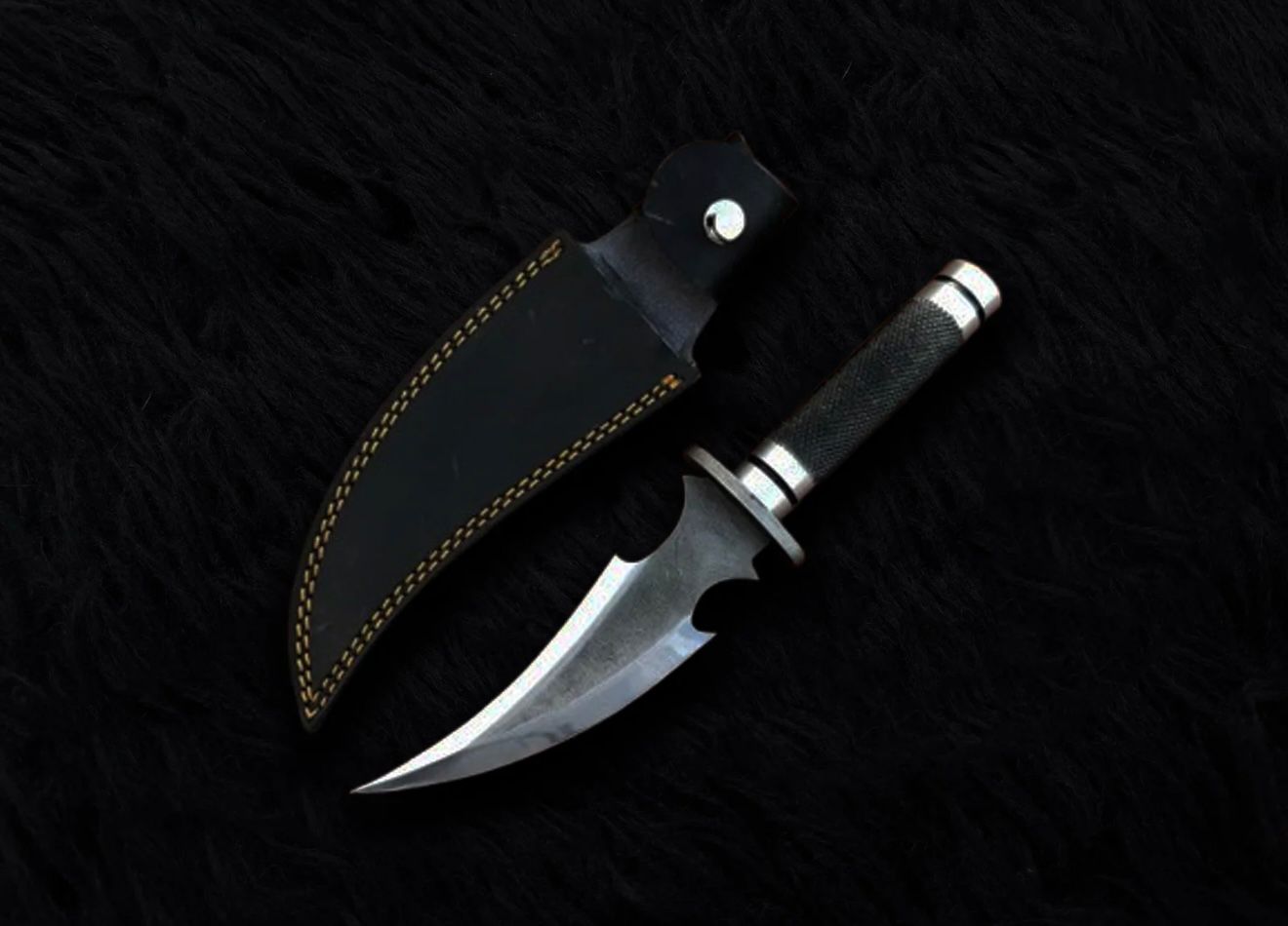 Batman: Under the Red Hood Replica Knives with Leather Sheath