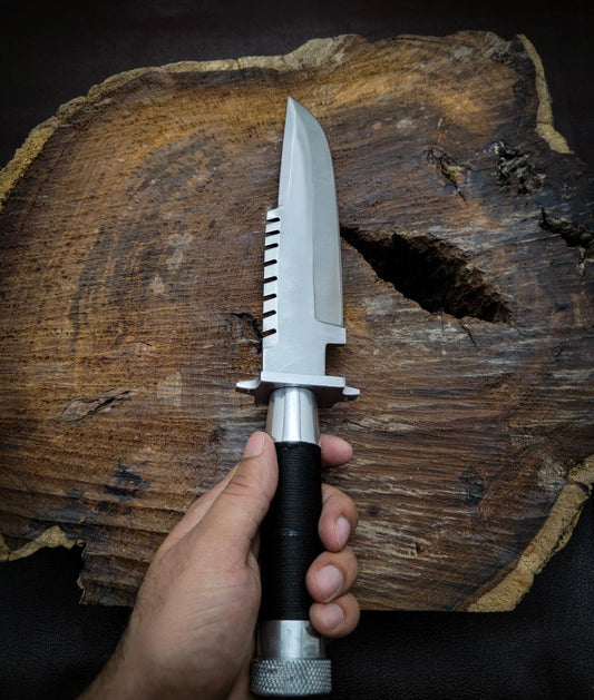 Handmade commando replica bowie knife with leather sheath